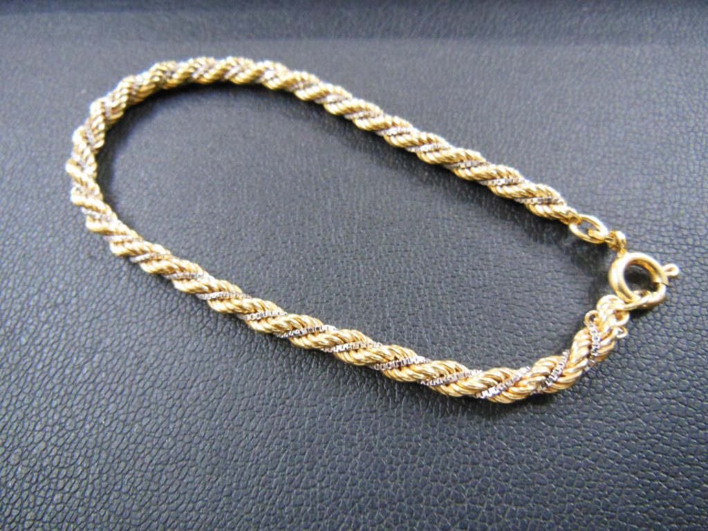 金・プラチナ高く買取ます!大吉豊田店♪