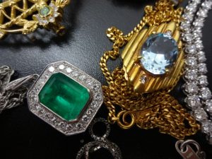 金、プラチナ相場上昇！買取なら大吉久留米店