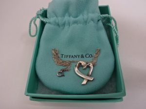 ティファニーのネックレスです