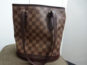 大吉 調布店でヴィトン（LV）のバッグを買取致しました。
