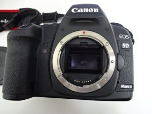 カメラの買取は大吉 調布店にお任せ下さい