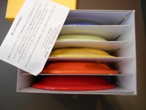 ルクルーゼの小皿を買取しています。大吉松戸店