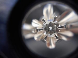 ダイヤモンドの買取も大吉サンシパーク桑名店です！ 