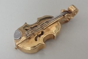 金 貴金属 置物 買取 買い取り 大和