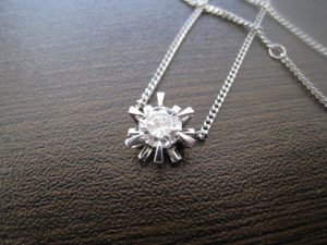 ダイヤネックレスをセンター北にお住まいのお客様からお売りいただきました。|大吉センター北店