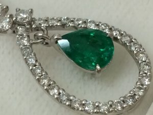 プラチナブランドネックレスダイヤエメラルド付きPt900貴金属