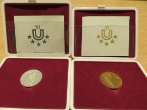 ユニバーシアード東京大会 記念メダルを買取した大吉東急プラザ新長田店!