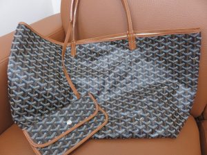 ゴヤールトートバックをお買取りさせて頂きました。