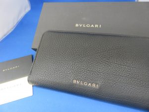 ブルガリ　モネーテ財布　お持ち頂きました。