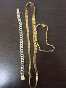 センター北にお住まいのお客様から18金、プラチナを買取りしています。|大吉センター北店