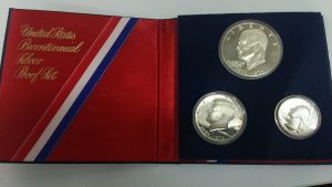 外国の銀貨を買取!日置市大吉グラード伊集院店。