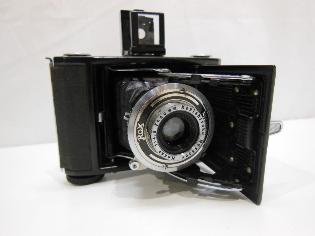 レトロな蛇腹カメラ買取ました!大吉豊田店♪