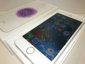 大吉ミレニアシティ岩出店にて、画面割れiphone6お買取致しました。