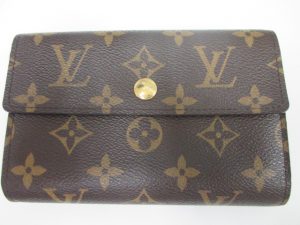 ヴィトンパスケース付き財布お買取りしました！大吉久留米店です