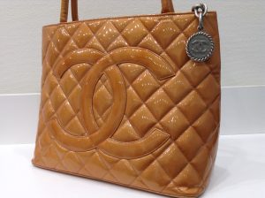 ブランド品の高価買取キャンペーン実施中！三田駅前の大吉です！