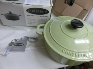 大吉鶴見店はシャスール(CHASSEUR)のキャセロールをお買取り致しました。