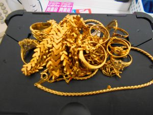 金のアクセサリーを売るなら大吉 田無店へ【西東京市】