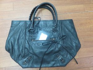 バレンシアガのバッグの買取は池田市の大吉池田店