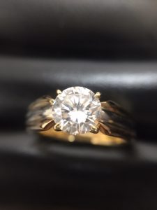 ダイヤをセンター北にお住まいのお客様からお売りいただきました。|大吉センター北店