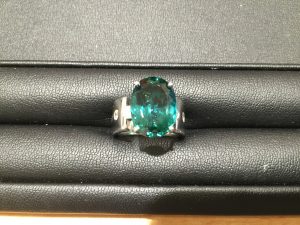 鉄人広場では祭りが連日続いております!なので・・・色石祭りや!!色石の買取なら大吉東急プラザ新長田店!!