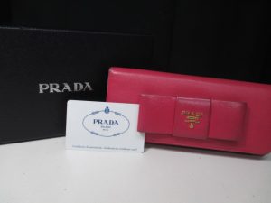 プラダ リボン 長財布