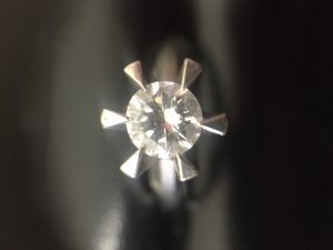 ダイヤの買取は大吉西院店