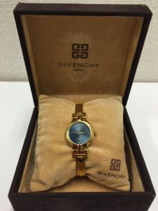 川越市でジバンシーの買取は大吉川越店へ!