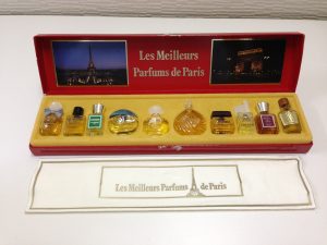 札幌中央区の大吉円山公園店で、香水ミニボトルセットをお買取しました。