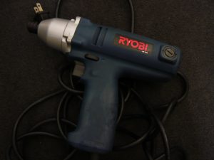 インパクトドライバー