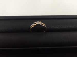 小さいダイヤモンドでもお値段つけます！福山市、大吉サファ福山店です。
