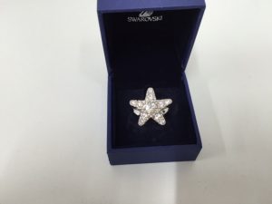 スワロフスキーリング買取りました。福山市、大吉サファ福山店です。
