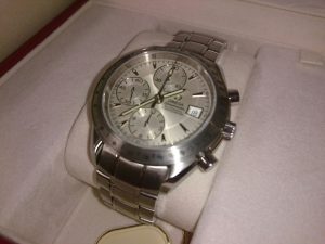 大吉ミレニアシティ岩出店にて OMEGAスピードマスター お買取致しました。