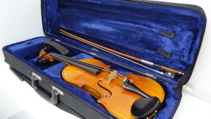 伊勢崎市のお客様よりスズキ バイオリンを買取ました!