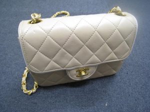 シャネルのバックを茅ヶ崎にお住まいのお客様からお売りいただきました。
