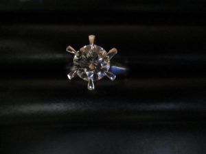 大吉 武蔵小金井店 1ct ダイヤモンドの画像です。