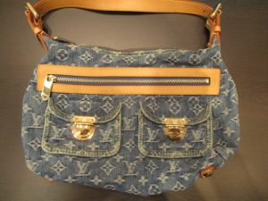 ヴィトンのバッグを高価買取いたします! 大吉松戸店にお越しください!!