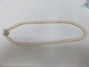パールのネックレスを買取りました。鹿児島大吉グラード伊集院店。