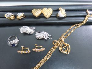 貴金属の買取は、池田市の大吉池田店