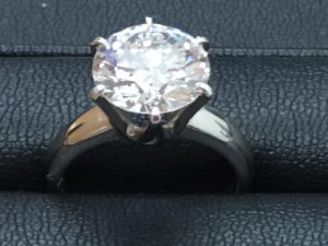 ダイヤモンドの高価買取キャンペーン!兵庫県三田市の大吉!