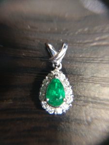 エメラルドの高価買取も大吉フレンテ西宮店へ！