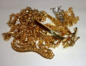 %e8%b2%b4%e9%87%91%e5%b1%9e