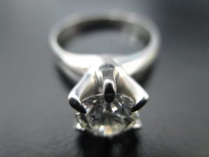 西脇市のお客様よりダイヤモンドを高額買取！