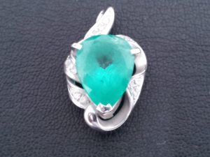 エメラルドのお買取なら大吉藤沢店へ