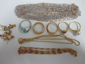 まだまだ高値!金、プラチナの買取は大吉グラード伊集院店です