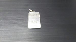 プラチナのお買取りは和光市駅近くの大吉和光店へお任せください。画像はプラチナ10gです。