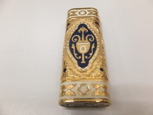 ブランドライターカルティエ