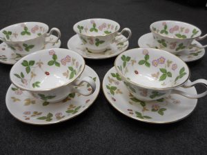 ウェッジウッド カップ＆ソーサー 5客セット 買取りました。大吉サンシパーク桑名店です。