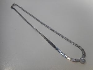ダイヤがまぶしい、素敵なネックレス！買取なら大吉ミレニアシティ岩出店♪ダイヤがまぶしい、素敵なネックレス！買取なら大吉ミレニアシティ岩出店♪