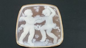 カメオをお買取りしました! 売られる際は是非大吉 草加店へ!