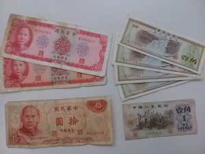 川越市で外国紙幣の買取は大吉川越店へ!